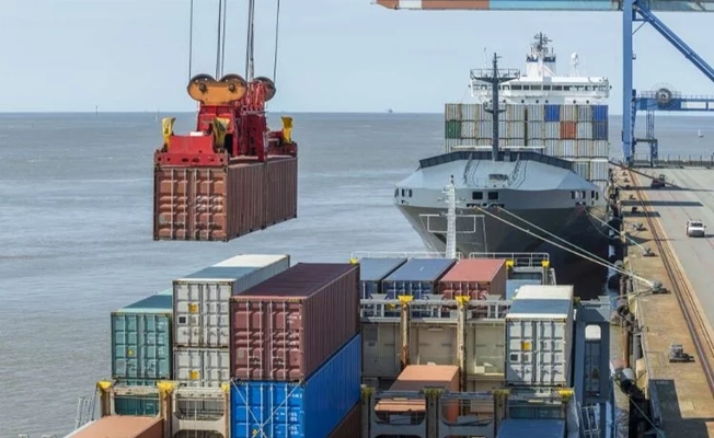Dış ticarette ihracat arttı