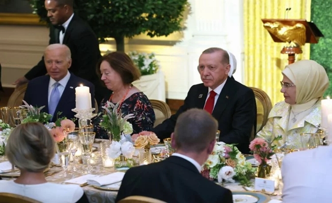 Cumhurbaşkanı Erdoğan, Biden’ın resmi yemeğinde