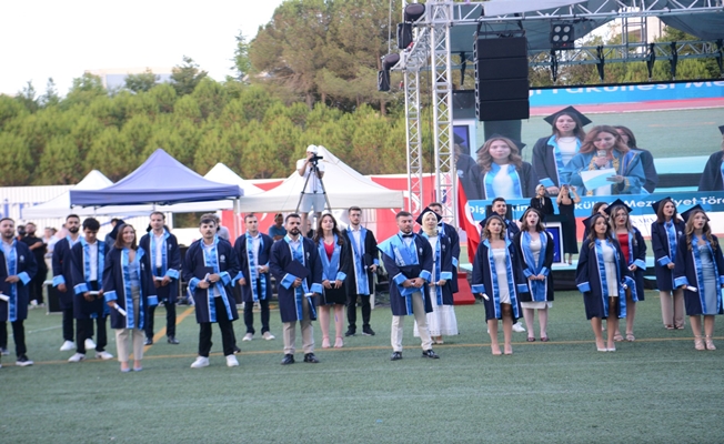 Sakarya Üniversitesi (SAÜ) Diş Hekimleri Mezun Oldu