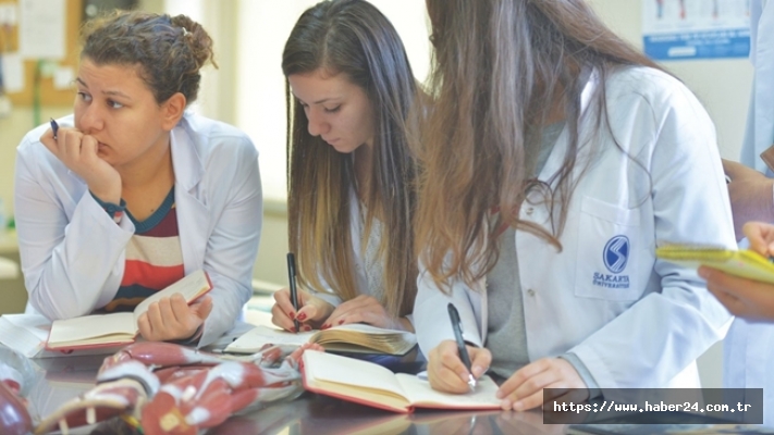 Sakarya Üniversitesi Sağlıkta Yapay Zekayı Araştırdı