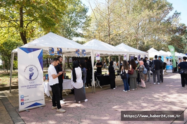 Sakarya Üniversitesinde Öğrenci Toplulukları Tanıtım Günleri Başladı!