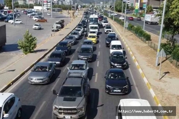 Trafikteki araçlar 'gri' rengi sevdi