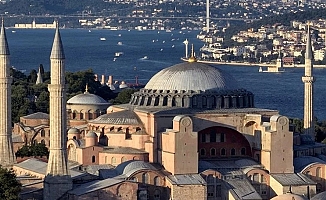 Ayasofya'ya giriş 25 Avro oldu