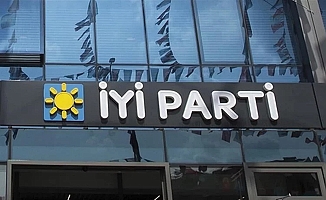 İYİ Parti'de nöbet değişimi