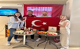 Gençlik Liderleri Yunanistan’da Ülkemizi Temsil Etti