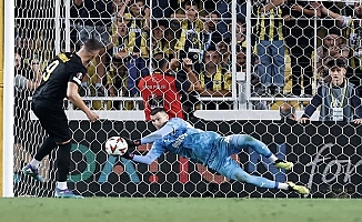 Fenerbahçe UEFA Avrupa'ya galibiyetle başladı