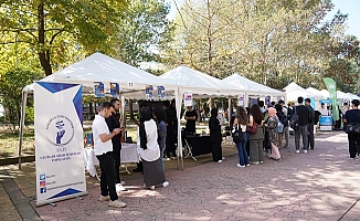 Sakarya Üniversitesinde Öğrenci Toplulukları Tanıtım Günleri Başladı!